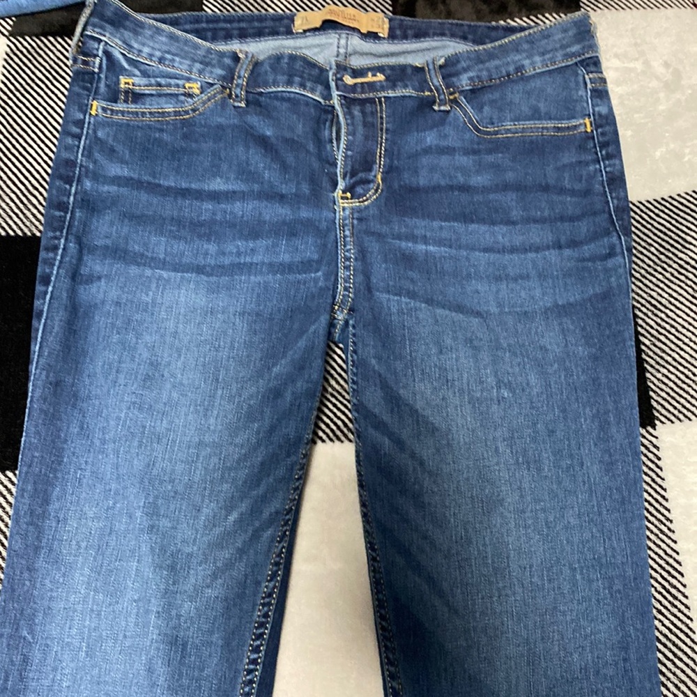 Brand Hollister size w28 l34